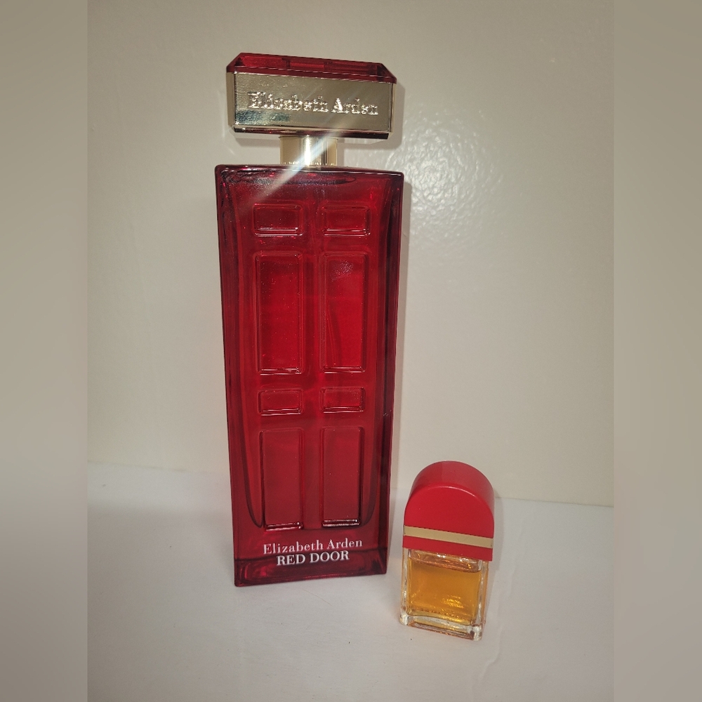 Elizabeth Arden Red Door Fragrance